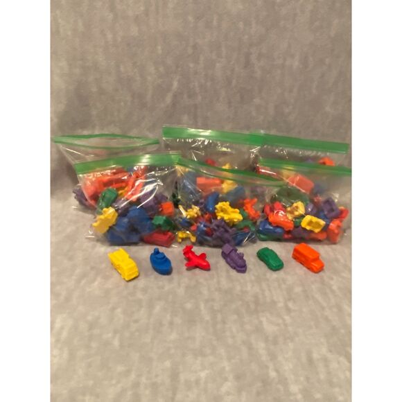 Learning Resources Mini Motors Counting Sorting STEM 6 Shapes - 131 Total - Picture 1 of 10